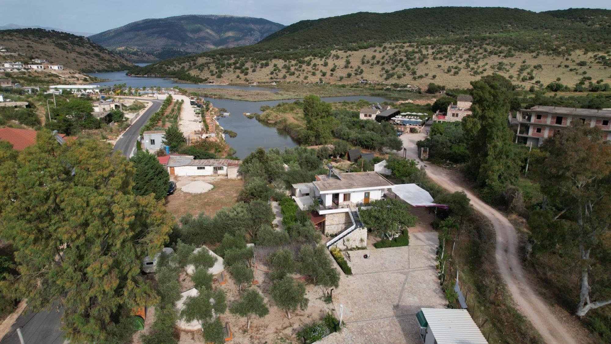 Garden Villa Lake Side & Glamping Ksamil Exterior foto