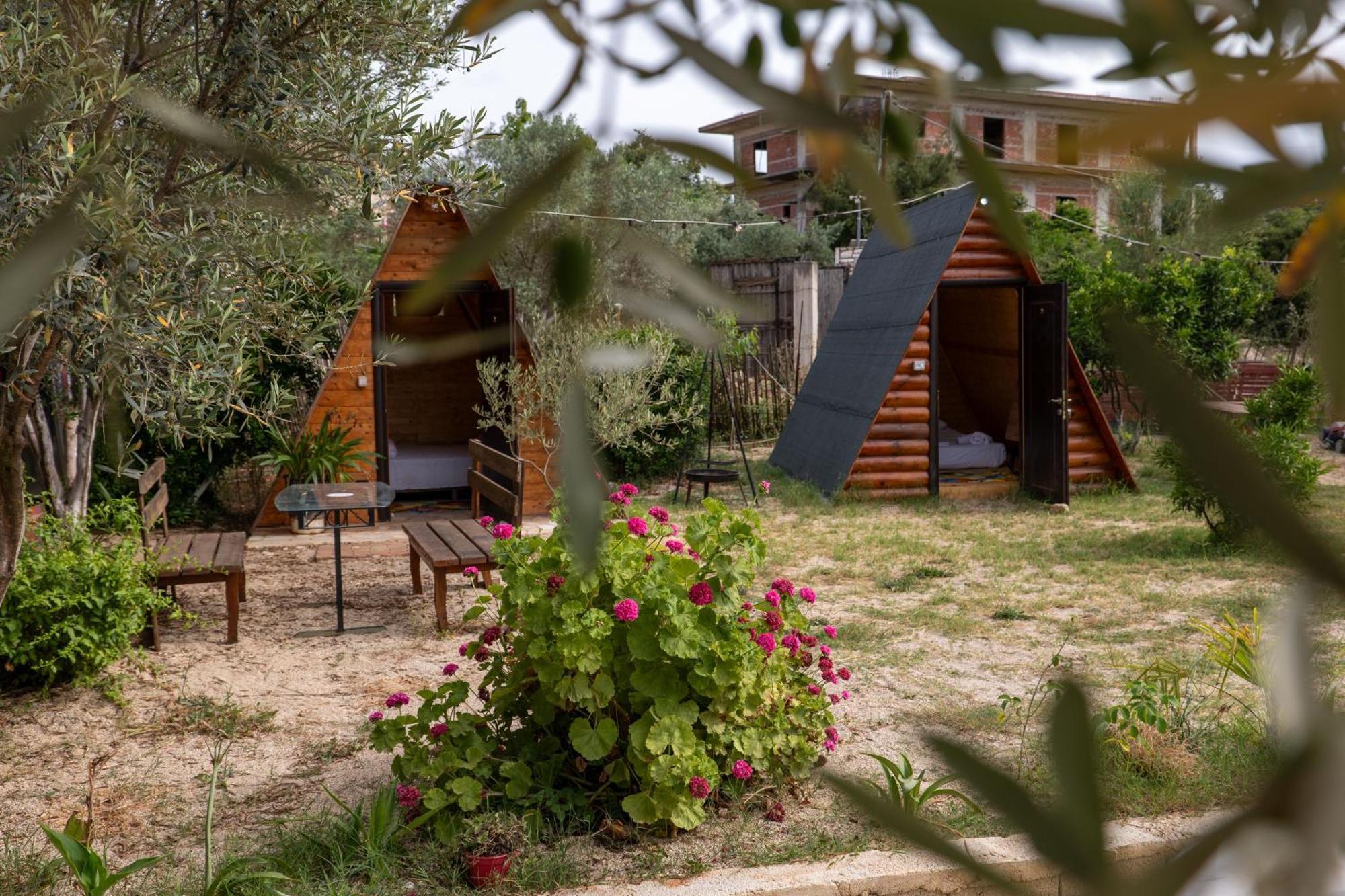 Garden Villa Lake Side & Glamping Ksamil Exterior foto